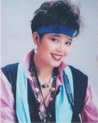 พุ่มพวง ดวงจันทร์